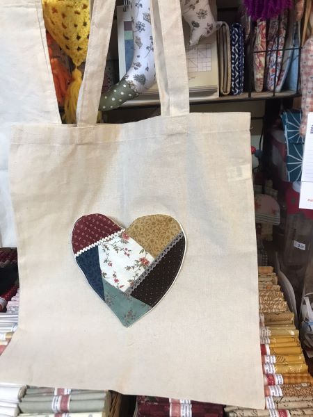 Bolsa con aplicación de Patchwork - Tela, telita, tela