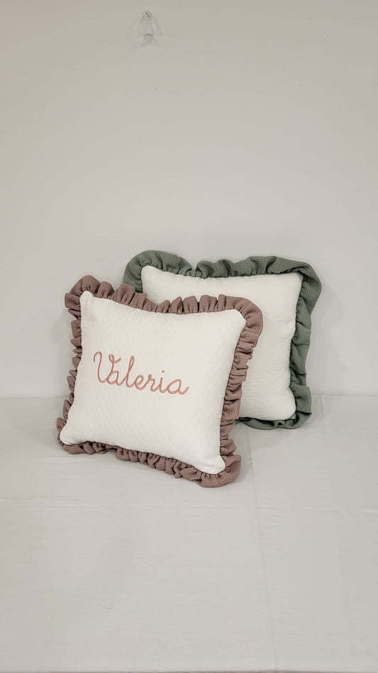 Cojines con nombres bordados - Tela, telita, tela