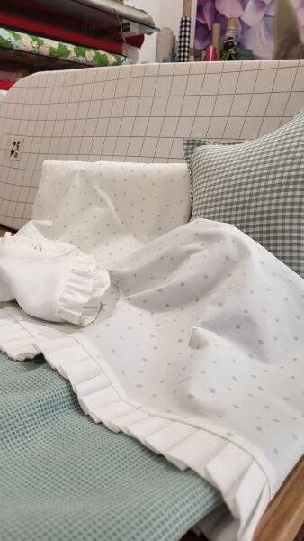 Conjunto colcha de tela waffle y batista con sabanita a juego para carrito bebé - Tela, telita, tela